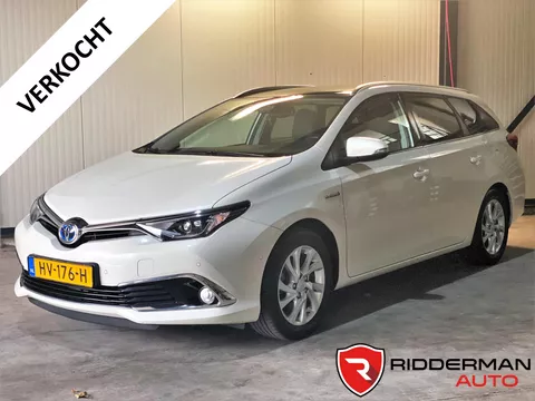 Toyota Auris Touring Sports 1.8 Hybrid Lease Pro Panorama/LED/Trekhaak/Parelmoer