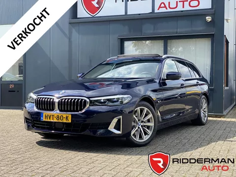BMW 5-serie Touring 530e xDrive Luxury Line Panorama/Comfortstoelen/Adaptive/Massage